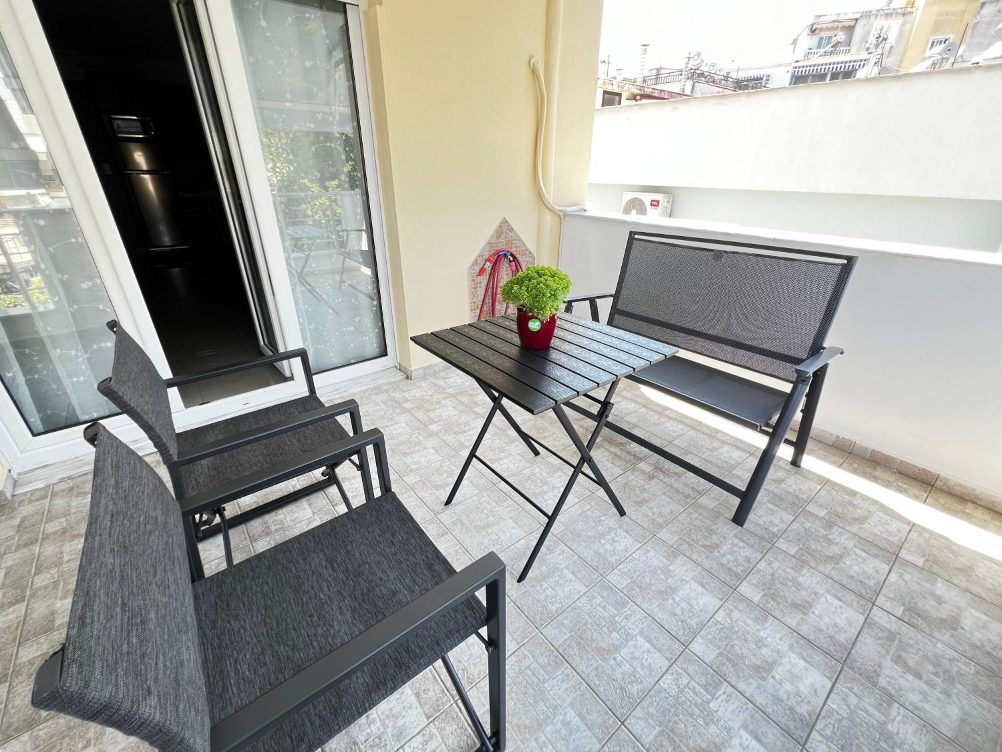 Steel & Oak Vintage Apartments Καβάλα Εξωτερικό φωτογραφία